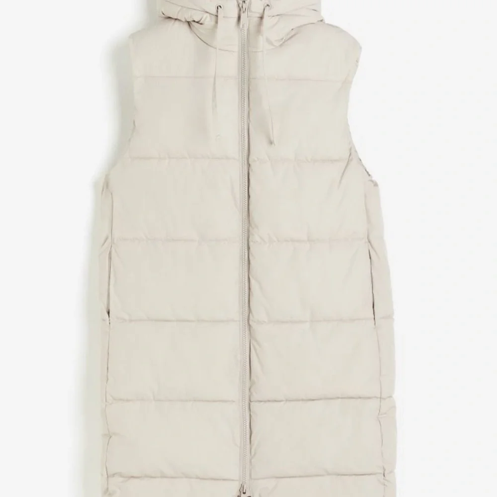 Hooded puffer vest no offers - Picture 3 of 10